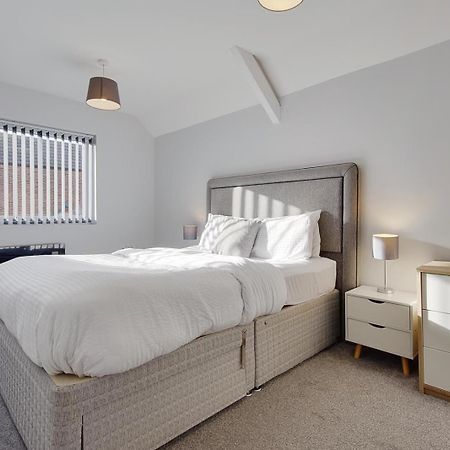 Ashley Road Apartments Poole Kültér fotó