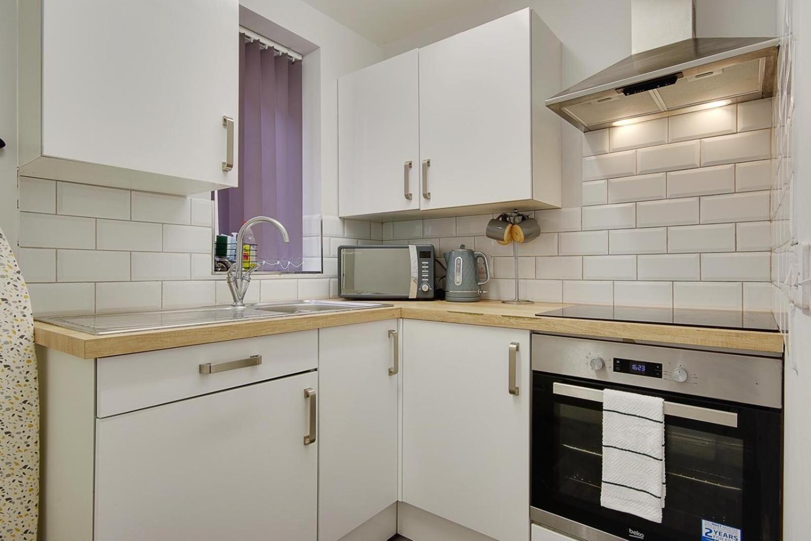 Ashley Road Apartments Poole Kültér fotó