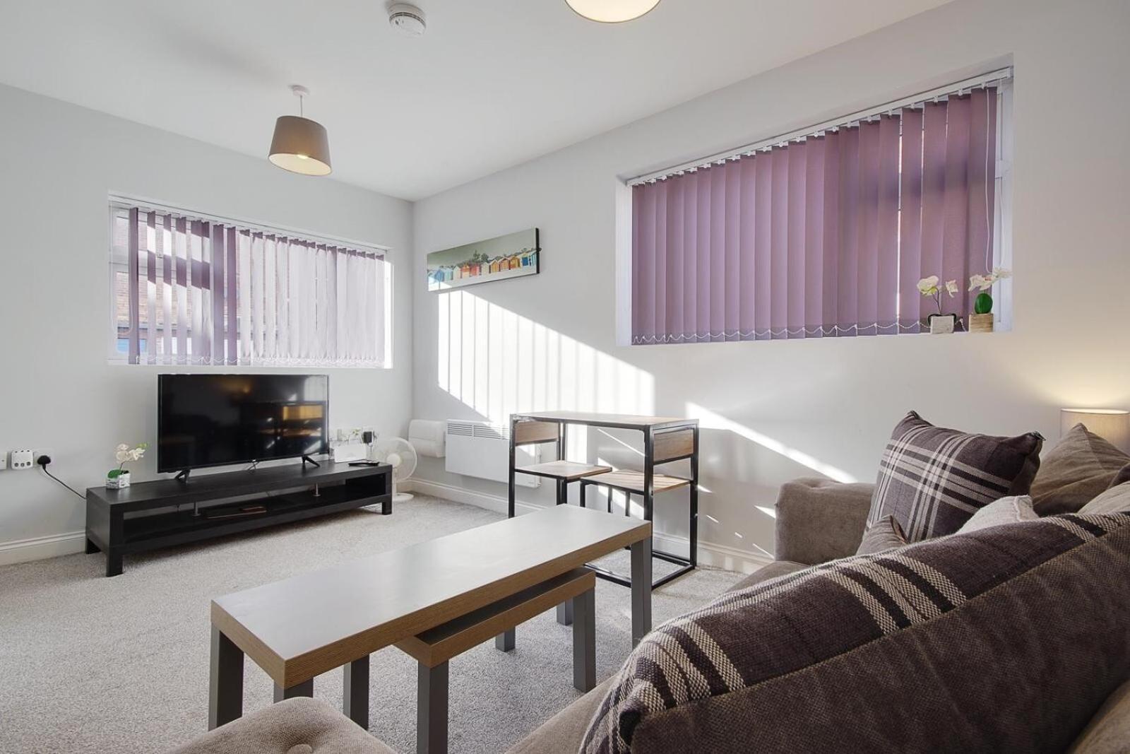 Ashley Road Apartments Poole Kültér fotó