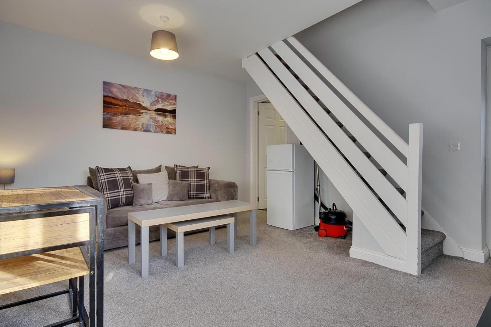 Ashley Road Apartments Poole Kültér fotó
